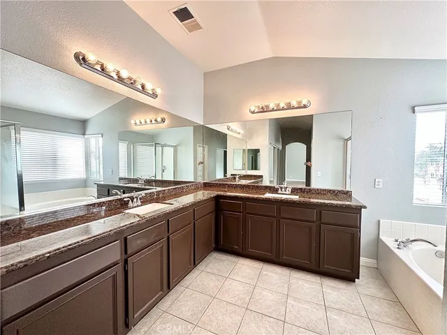 7407 Carrollton Place, Eastvale, California 92880