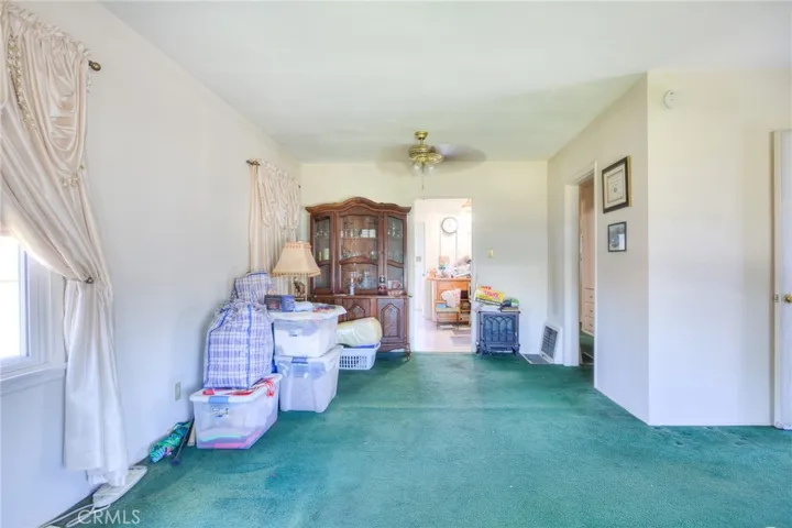 422 E. 139th Street, Los Angeles, California 90061