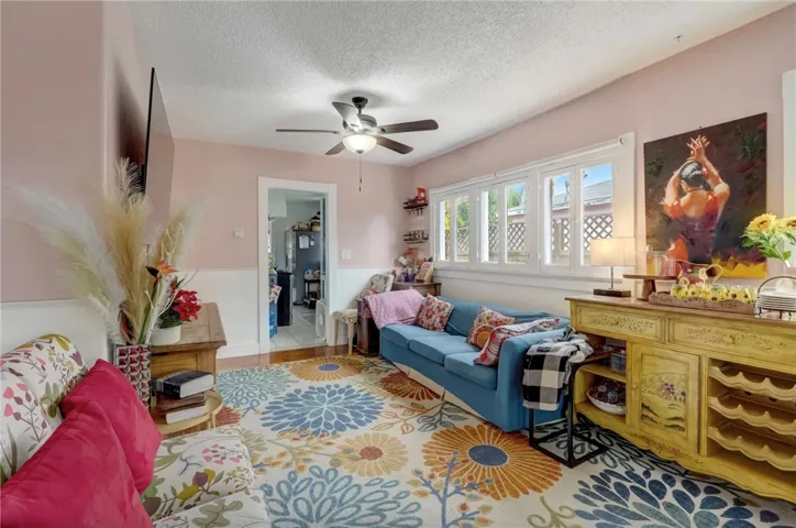 817 1/2 E Palmyra Avenue, Orange, California 92866