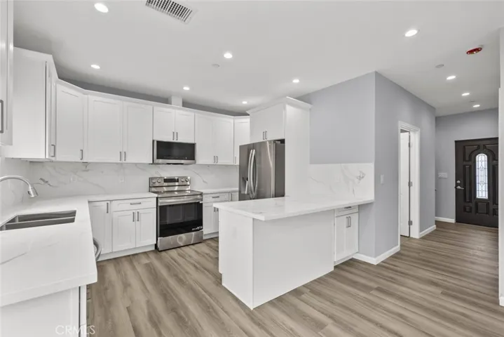 15836 Eccles Street, North Hills, California 91343