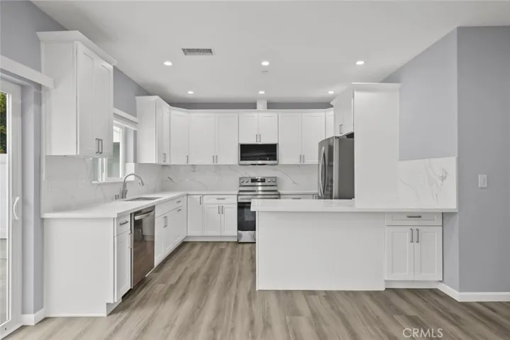 15836 Eccles Street, North Hills, California 91343