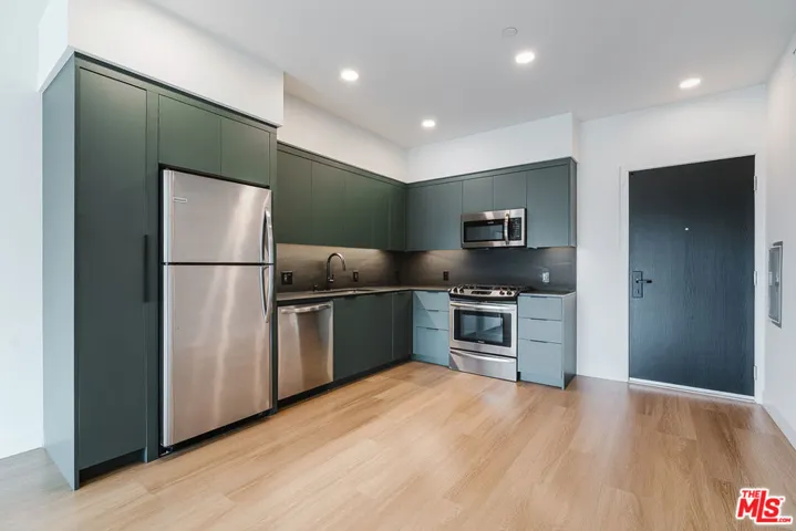 10601 Washington Boulevard 722, Culver City, California 90232