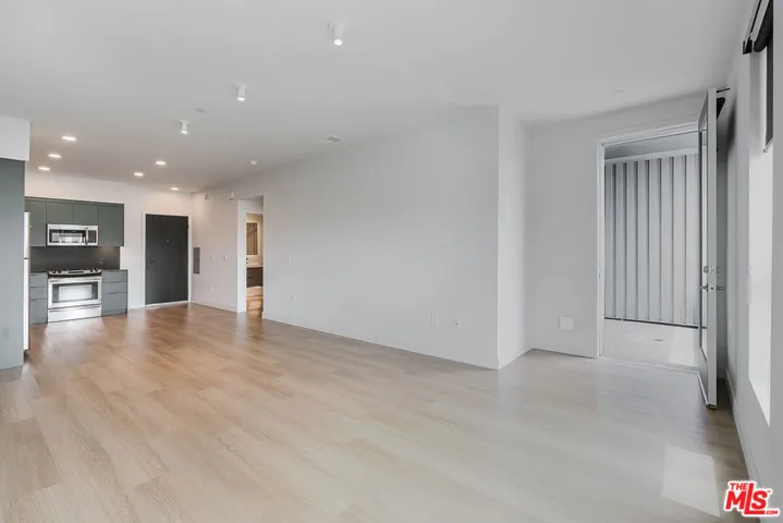 10601 Washington Boulevard 722, Culver City, California 90232