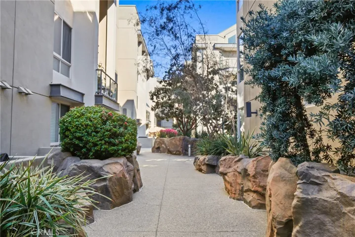 Exterior Courtyard