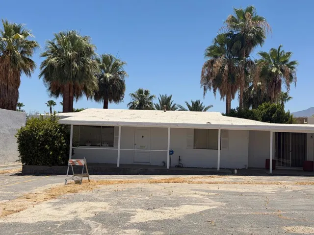 Building 2 Close