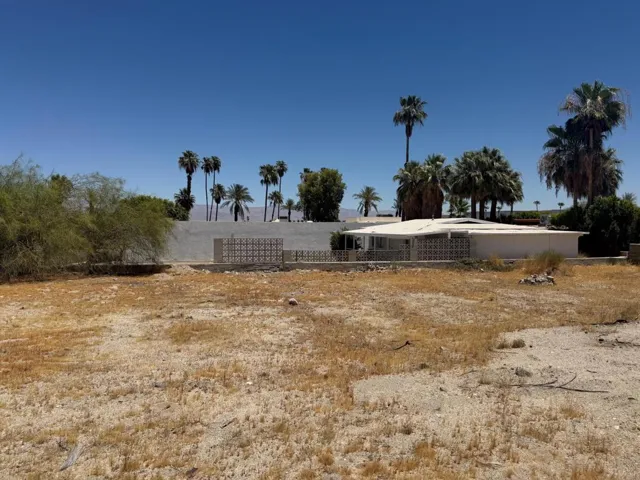 2 Bldgs  standing on the vacant lot