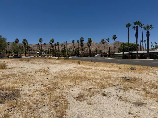 Land W View