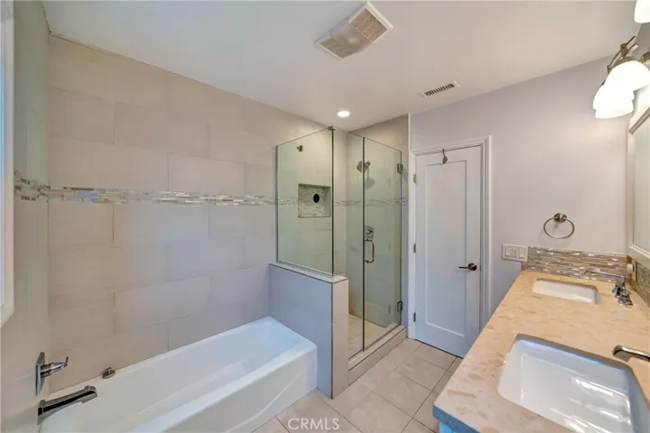 4833 Longridge, Sherman Oaks, California 91423