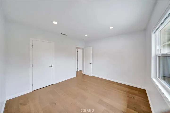 4833 Longridge, Sherman Oaks, California 91423