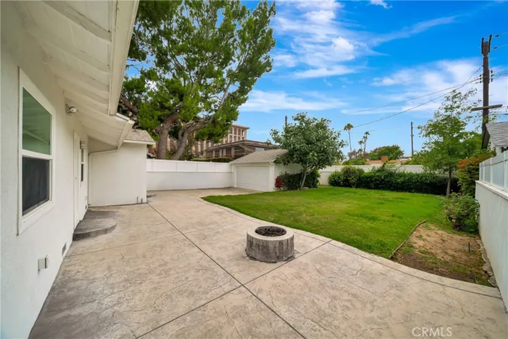 4833 Longridge, Sherman Oaks, California 91423