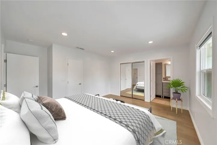 4833 Longridge, Sherman Oaks, California 91423