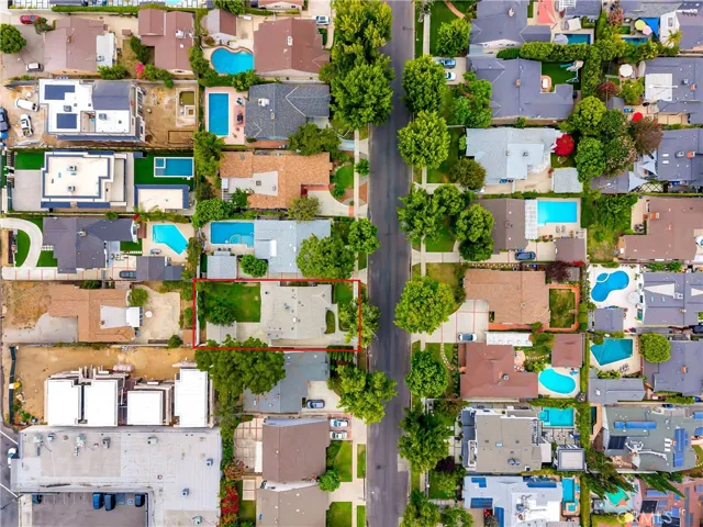 4833 Longridge, Sherman Oaks, California 91423