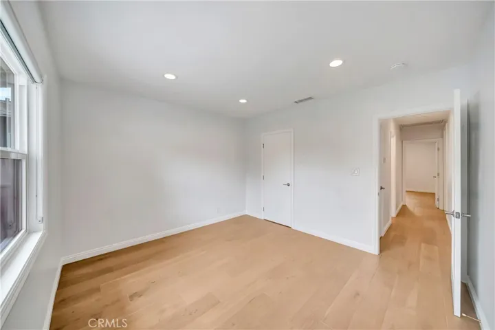 4833 Longridge, Sherman Oaks, California 91423