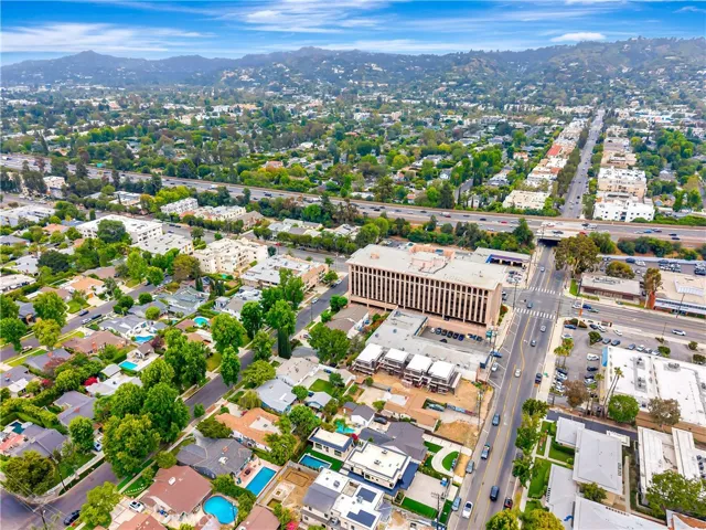 4833 Longridge, Sherman Oaks, California 91423
