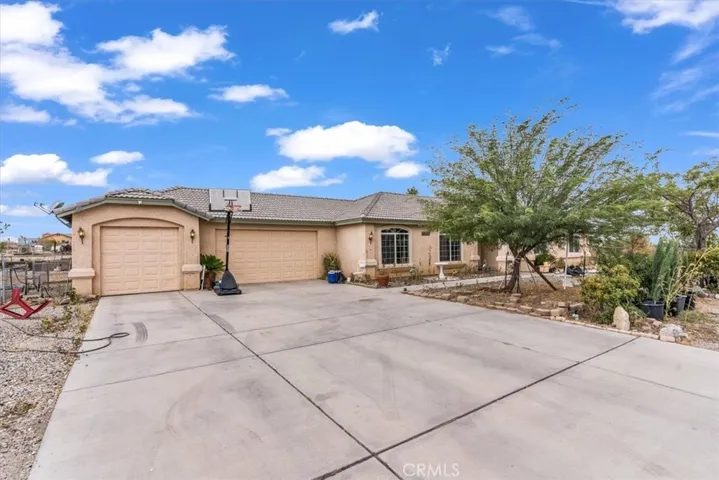 12008 Sierra Vista, Phelan, California 92371