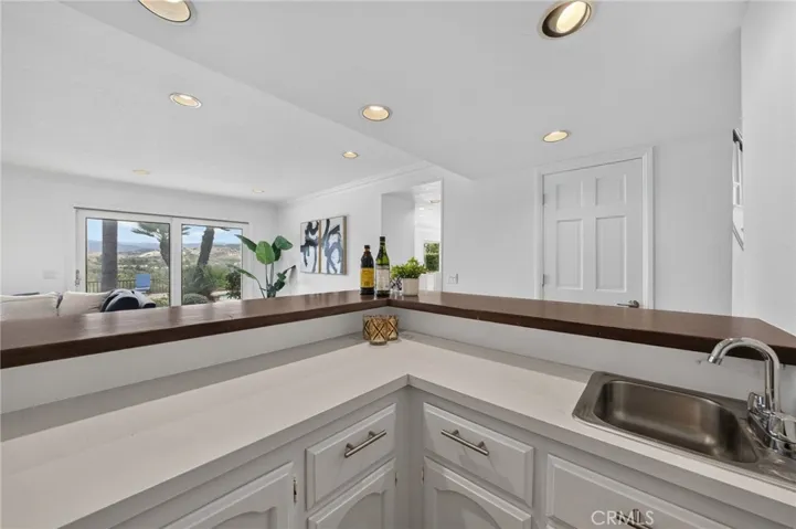 1771 Bridle Path Way, North Tustin, California 92705