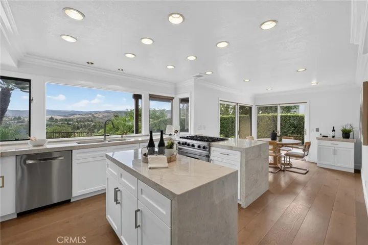 1771 Bridle Path Way, North Tustin, California 92705