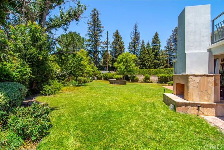 29450 Cambridge Court, Agoura Hills, California 91301