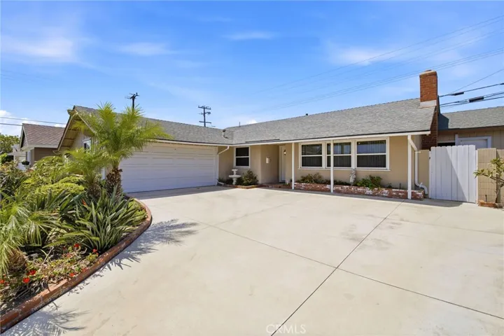 5941 Price Drive, Huntington Beach, California 92649