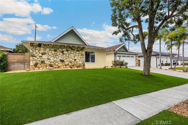 5255 E Bergh Drive, Anaheim, California 92807
