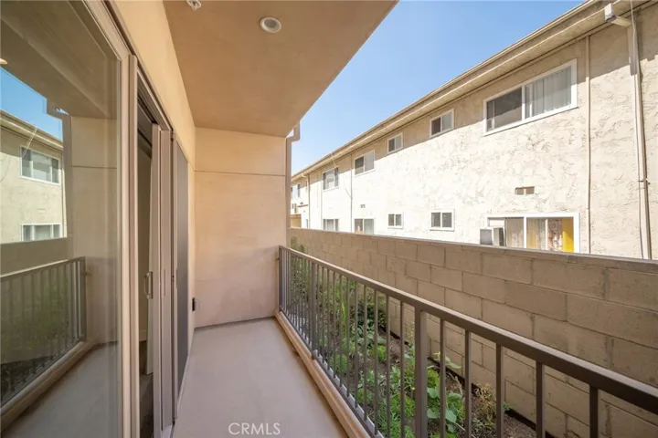 14526 Hartland Street 307, Van Nuys, California 91405