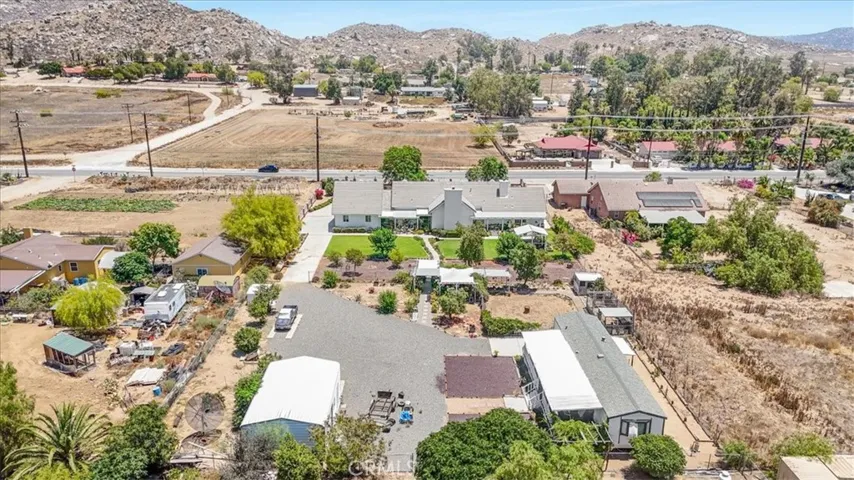 20643 El Nido, Perris, California 92571