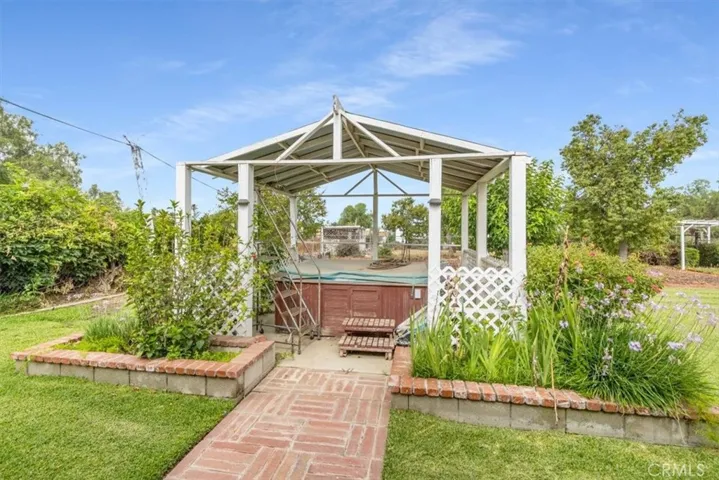 20643 El Nido, Perris, California 92571