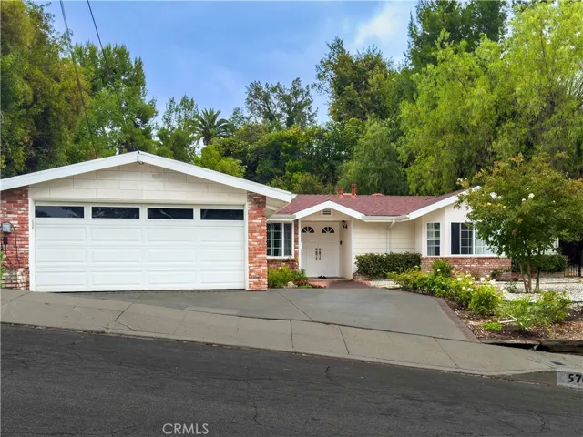 5708 Mcdonie, Woodland Hills, California 91367