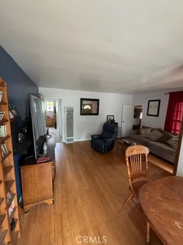 2909 N Valley, Manhattan Beach, California 90266