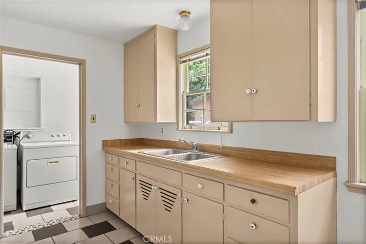 1516 Arbutus, Chico, California 95926