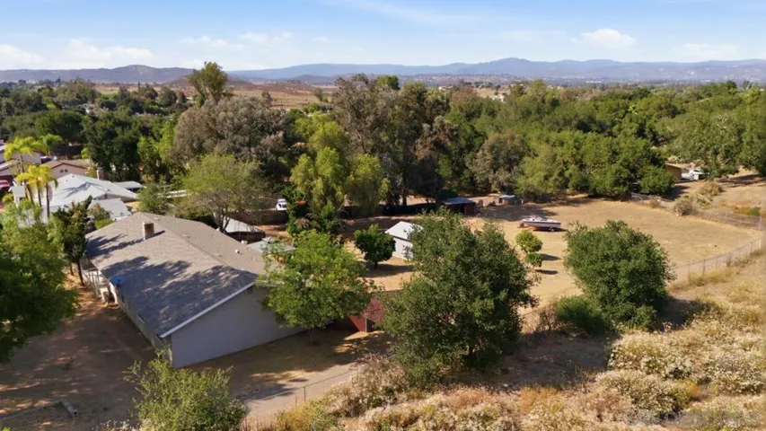 15773 Oak Valley Rd., Ramona, California 92065