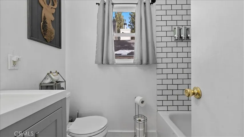 573 Spruce, Sugarloaf, California 92386
