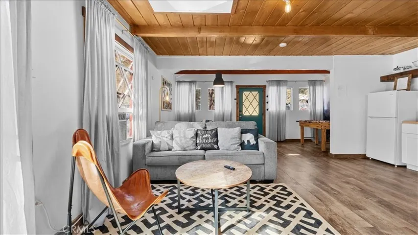 573 Spruce, Sugarloaf, California 92386