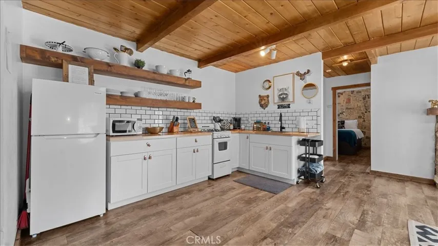 573 Spruce, Sugarloaf, California 92386