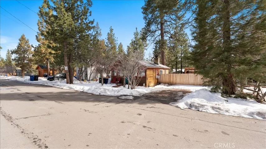 573 Spruce, Sugarloaf, California 92386