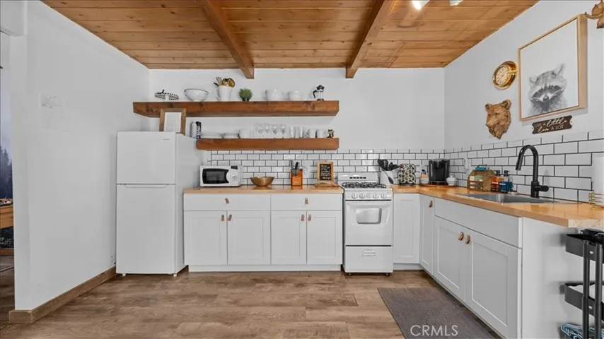 573 Spruce, Sugarloaf, California 92386