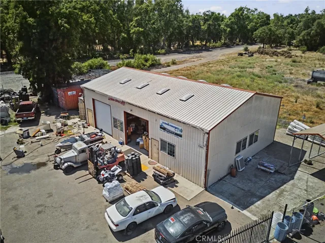 7769 State Highway 99e, Los Molinos, California 96055
