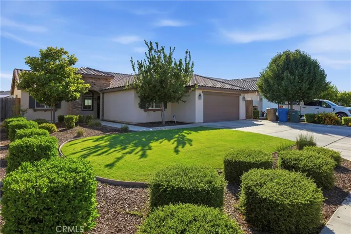 7125 Cattail Creek, Bakersfield, California 93311