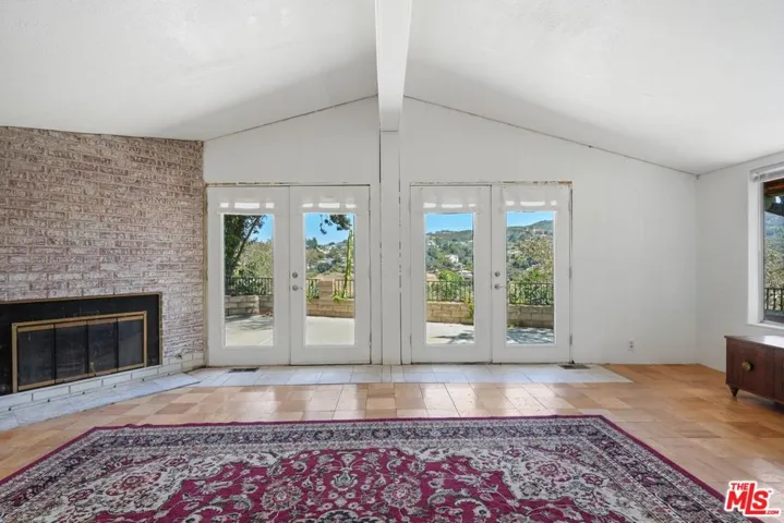 23777 Mulholland Hwy #70, Calabasas, California 91302