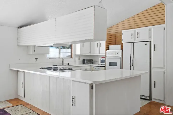 23777 Mulholland Hwy #70, Calabasas, California 91302
