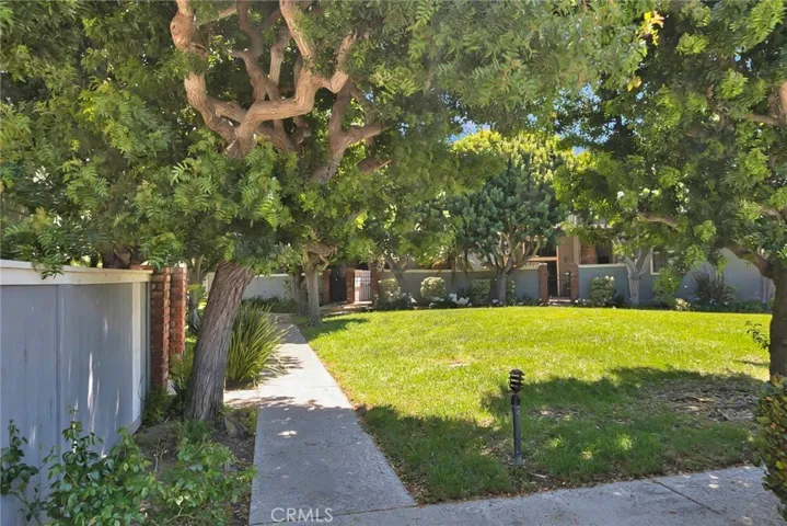 4478 Shorebird Dr. 10, Huntington Beach, California 92649