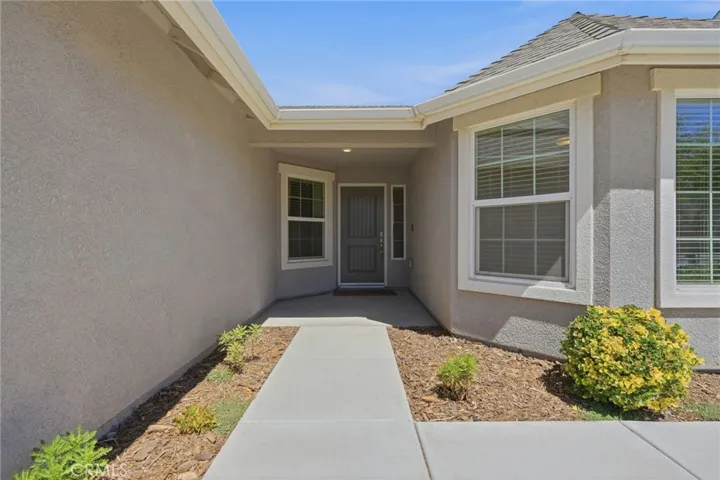 2081 Madeline Drive, Hanford, California 93230