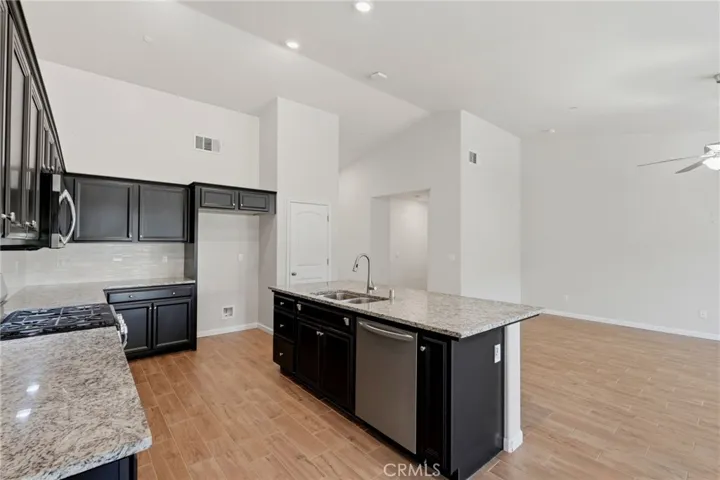 2081 Madeline Drive, Hanford, California 93230