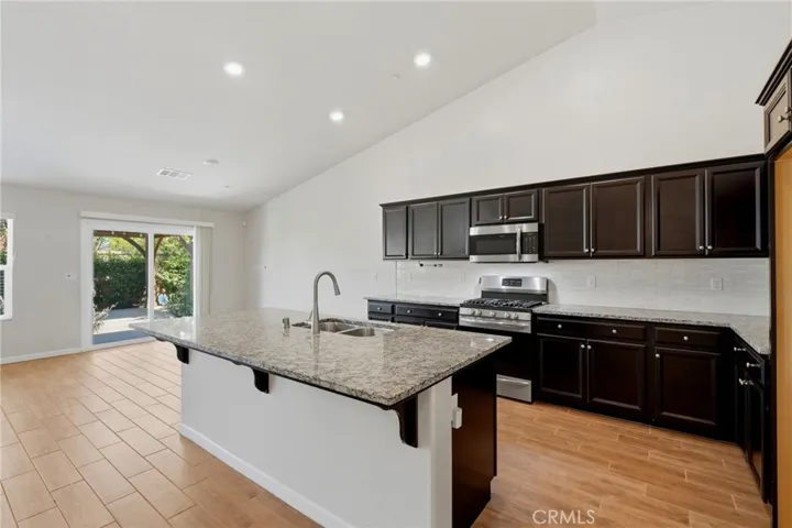 2081 Madeline Drive, Hanford, California 93230