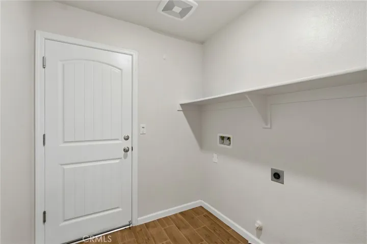 2081 Madeline Drive, Hanford, California 93230