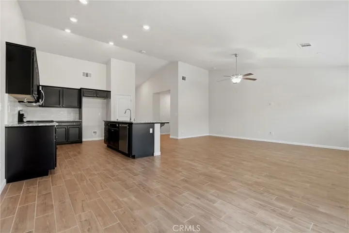 2081 Madeline Drive, Hanford, California 93230