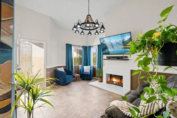 1523 Woodpine Drive, El Cajon, California 92019