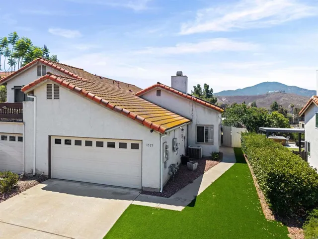 1523 Woodpine Drive, El Cajon, California 92019