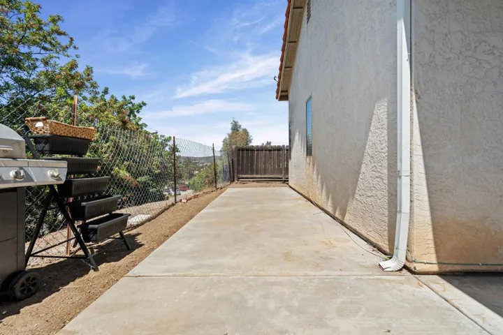 1523 Woodpine Drive, El Cajon, California 92019