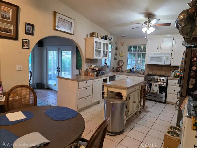 11353 Shahaptain, Hesperia, California 92345